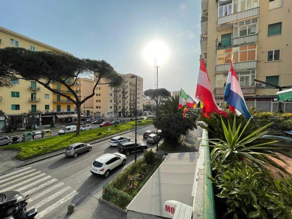 Domus Cesare Apartment Naples Luaran gambar