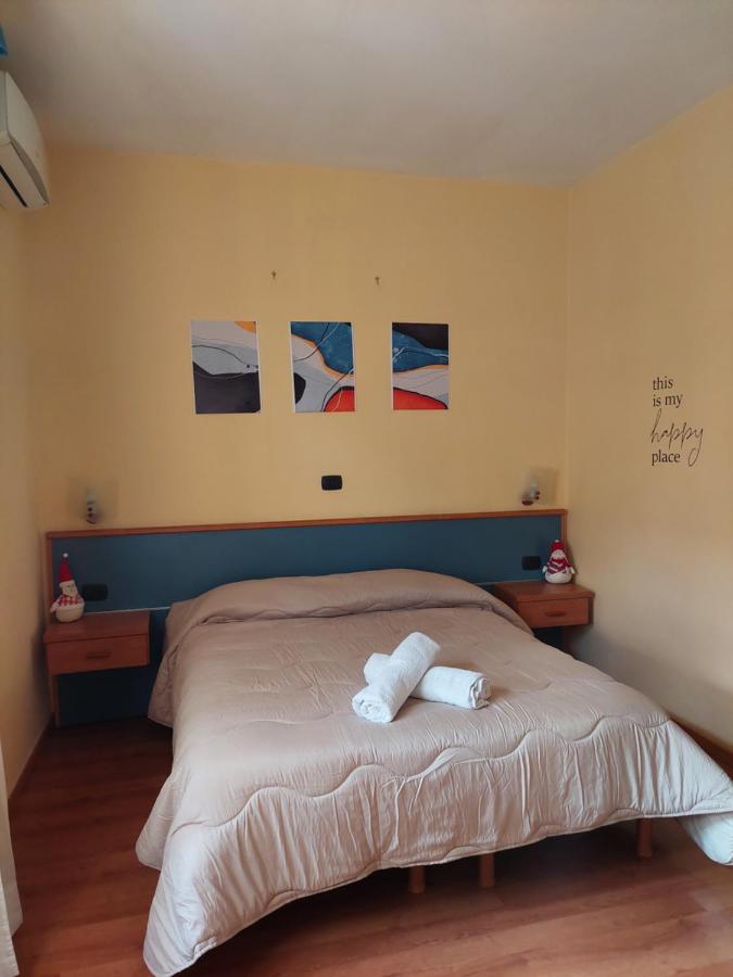 Domus Cesare Apartment Naples Luaran gambar