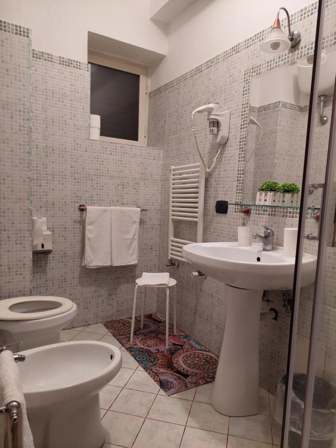 Domus Cesare Apartment Naples Luaran gambar