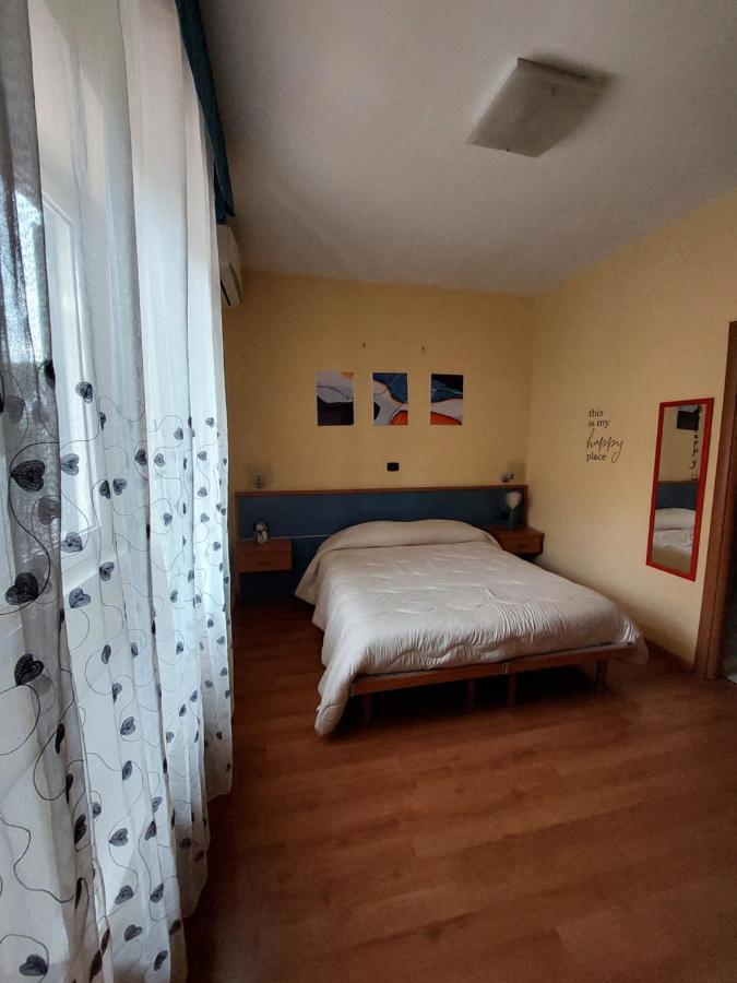 Domus Cesare Apartment Naples Luaran gambar