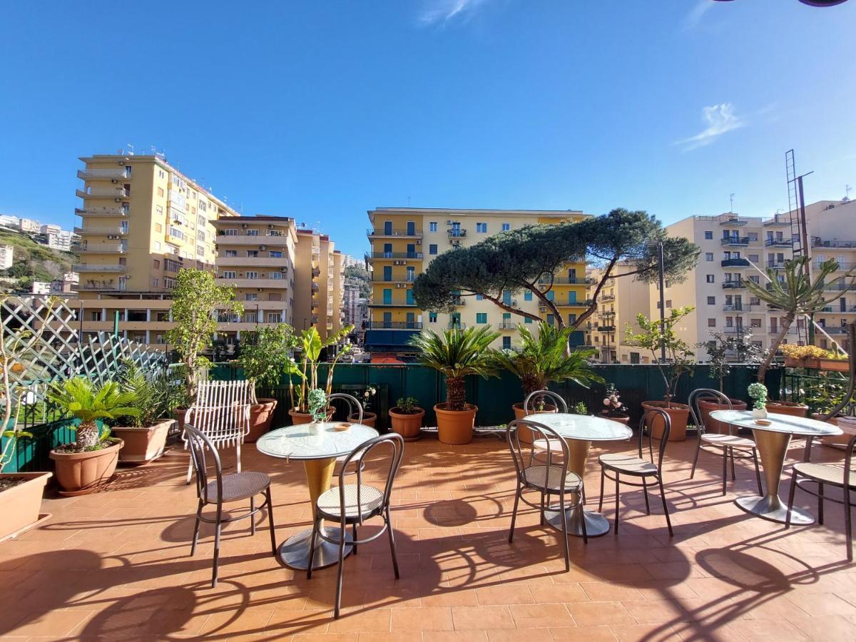 Domus Cesare Apartment Naples Luaran gambar